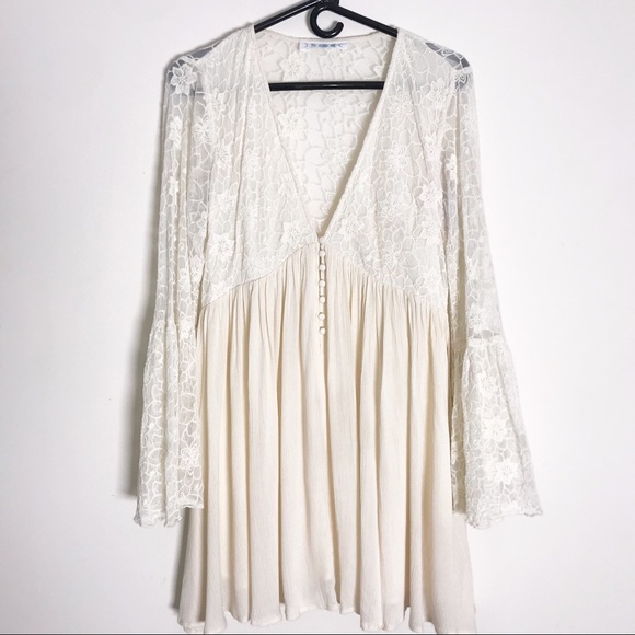 E2 Dresses & Skirts - 🚨SOLD🚨 E2 Boho, Gypsie, Festival Bell Sleeve Lace Dress